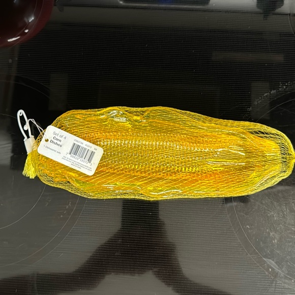 Other - NWT Corn on the cob holder
